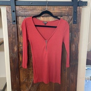 Express 3/4 sleeve size M